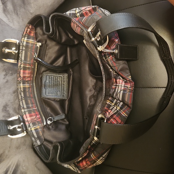 Coach Poppy Signature Tartan Plaid Red, Black & Green Shoulder HandBag - Picture 4 of 6